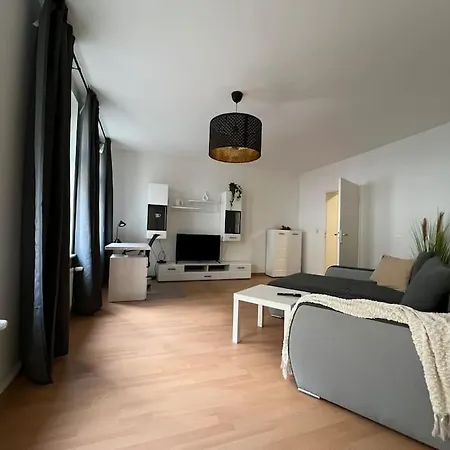 R&l Uhlandstrasse * Leipzig